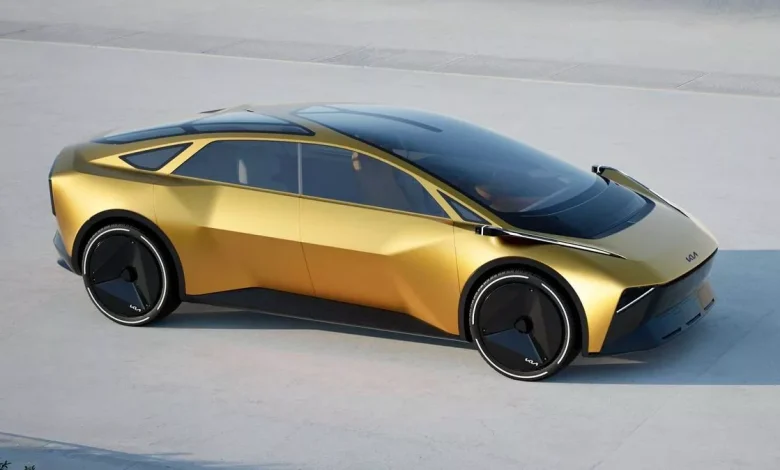 بازگشت کیا استینگر در قالب یک مدل مفهومی؛ کیا از سدان آینده‌نگرانه خود پرده برداشت